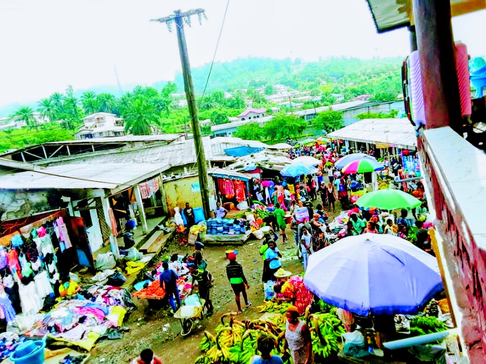 Informal market traders in Cameroon