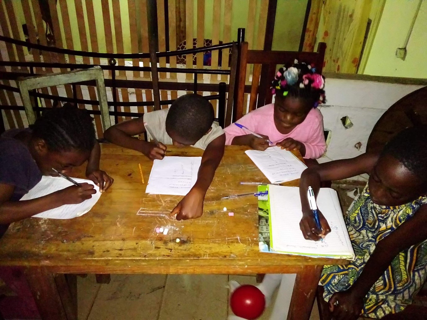 Children participating in an INADESU safe-space activity